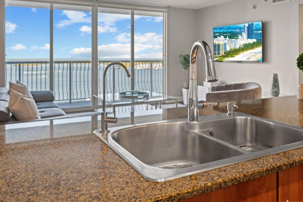 Ocean View 35Th Floor, In The Heart Of Miami Apartment ภายนอก รูปภาพ