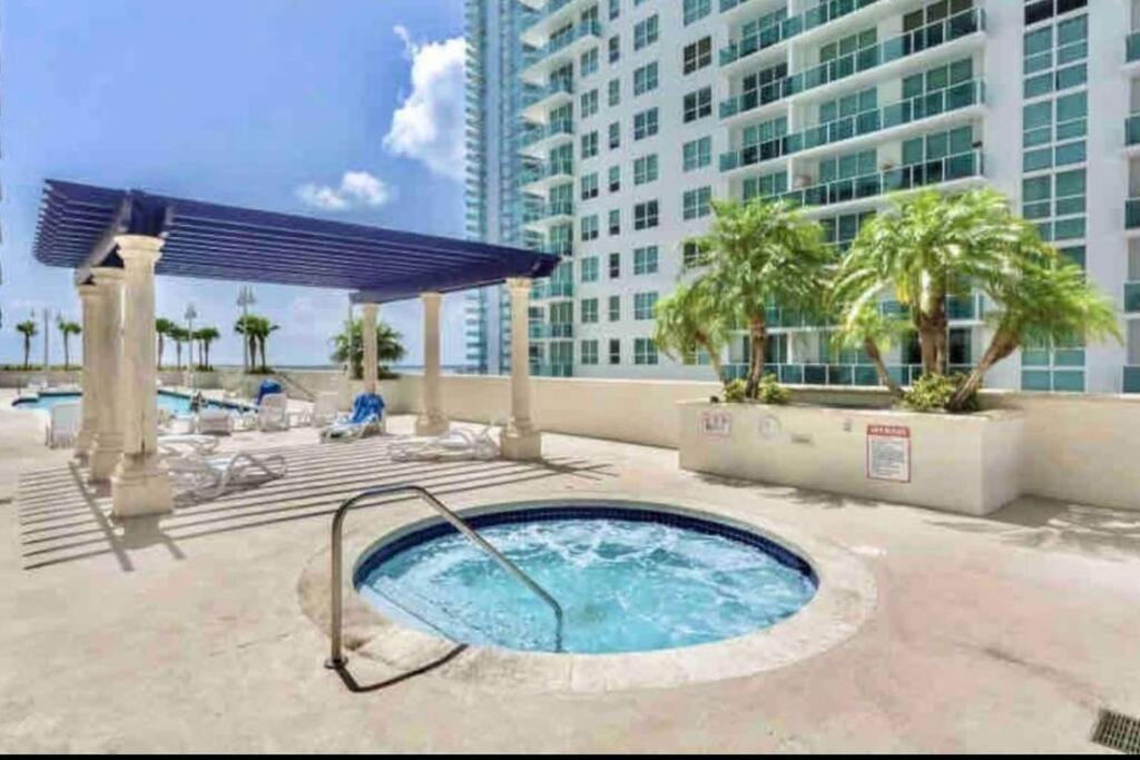 Ocean View 35Th Floor, In The Heart Of Miami Apartment ภายนอก รูปภาพ