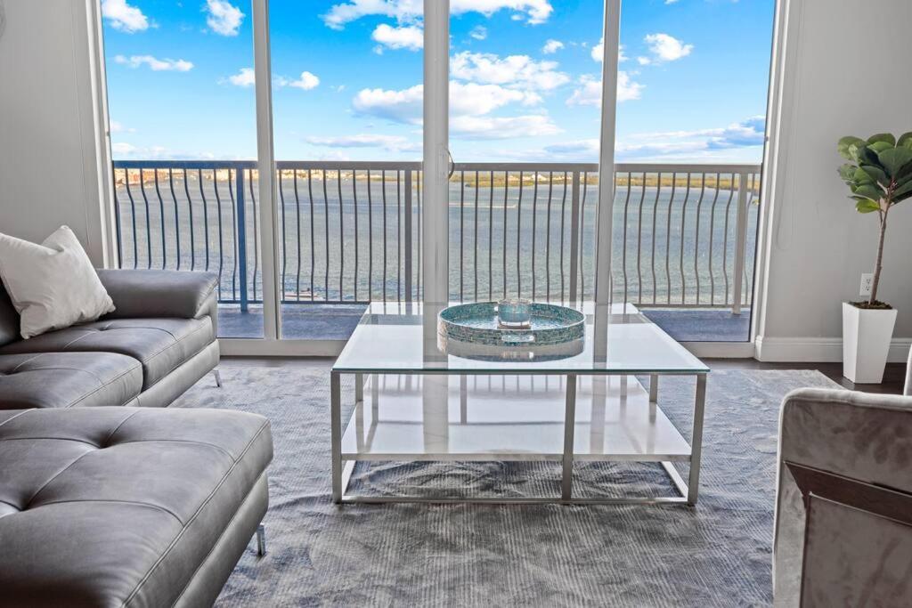 Ocean View 35Th Floor, In The Heart Of Miami Apartment ภายนอก รูปภาพ